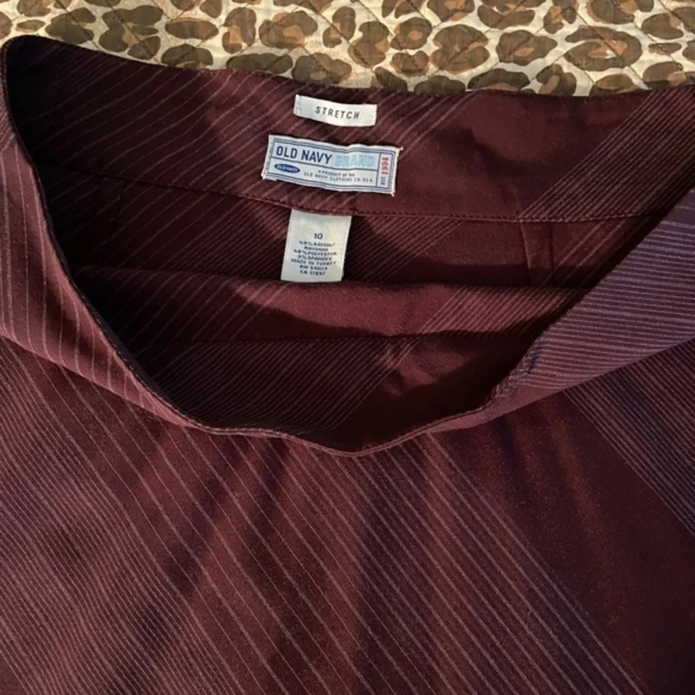 Old Navy Burgundy Wine Striped Plaid Skirt size 10